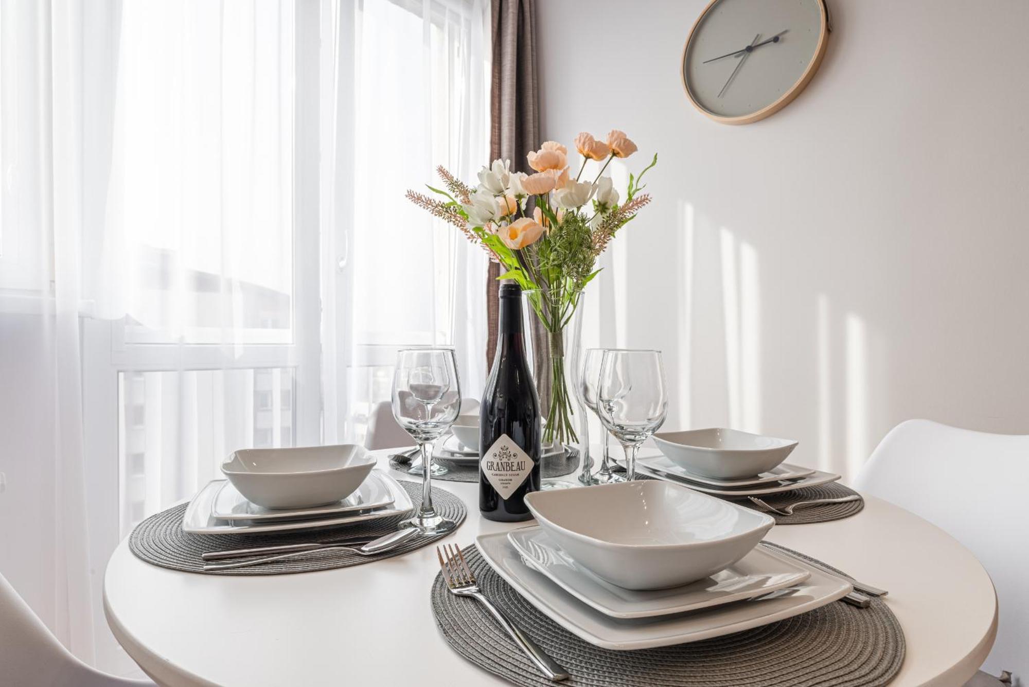 9Th Floor Wroclaw Business Apartment By Rentujemy Экстерьер фото
