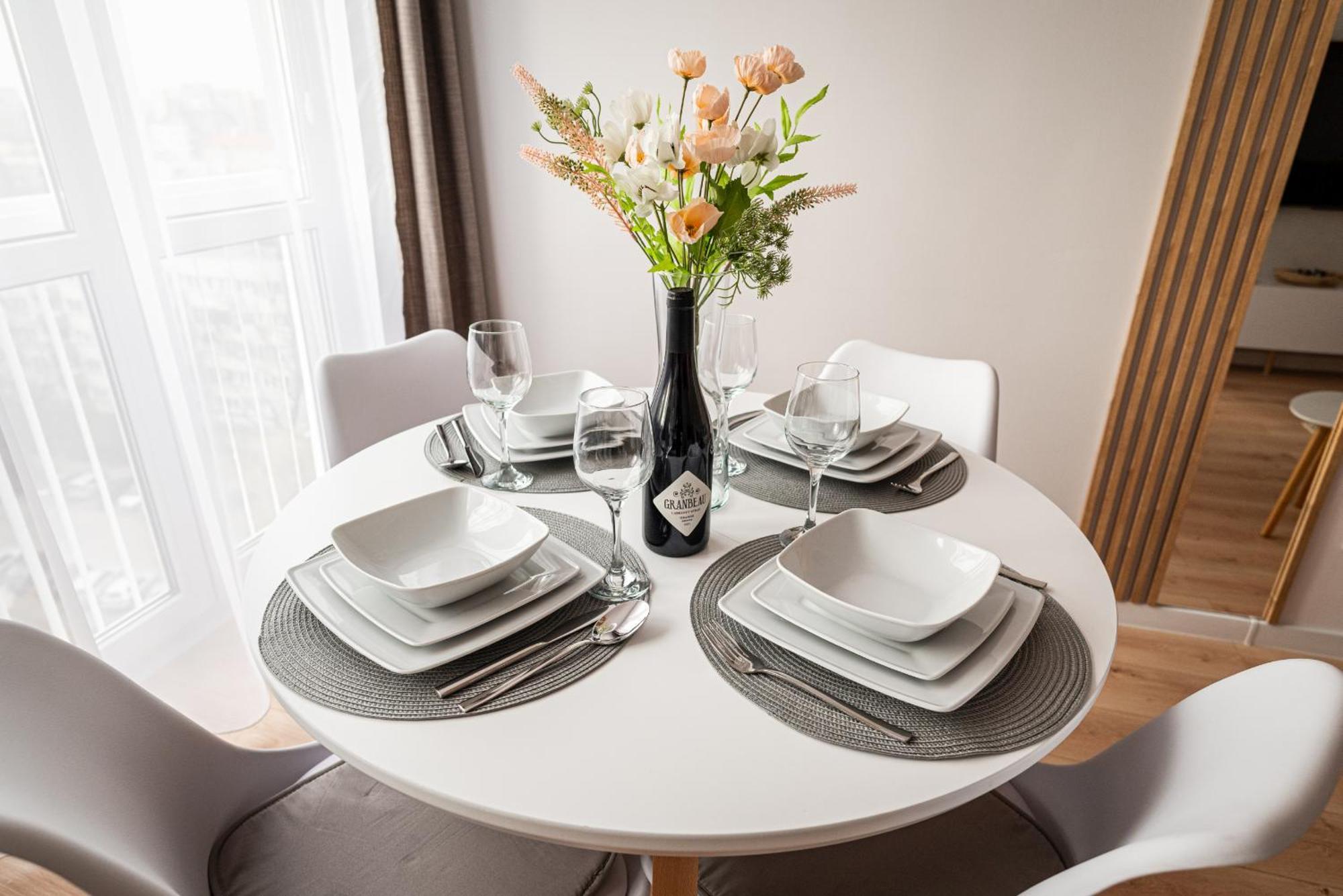 9Th Floor Wroclaw Business Apartment By Rentujemy Экстерьер фото